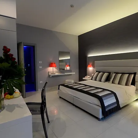 Homeholiday Giulivo 4*