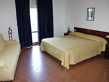 Homeholiday Giulivo 4* Baia Domizia