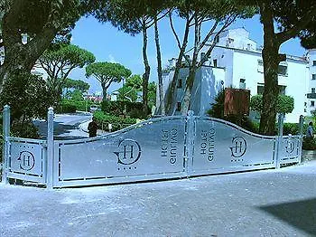 Homeholiday Giulivo Holiday park Baia Domizia