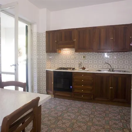 Homeholiday Giulivo 4*